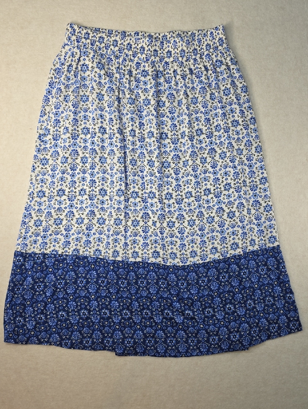 croft & barrow Blue and White Floral Blocked Midi Skirt Pockets Elastic Waist